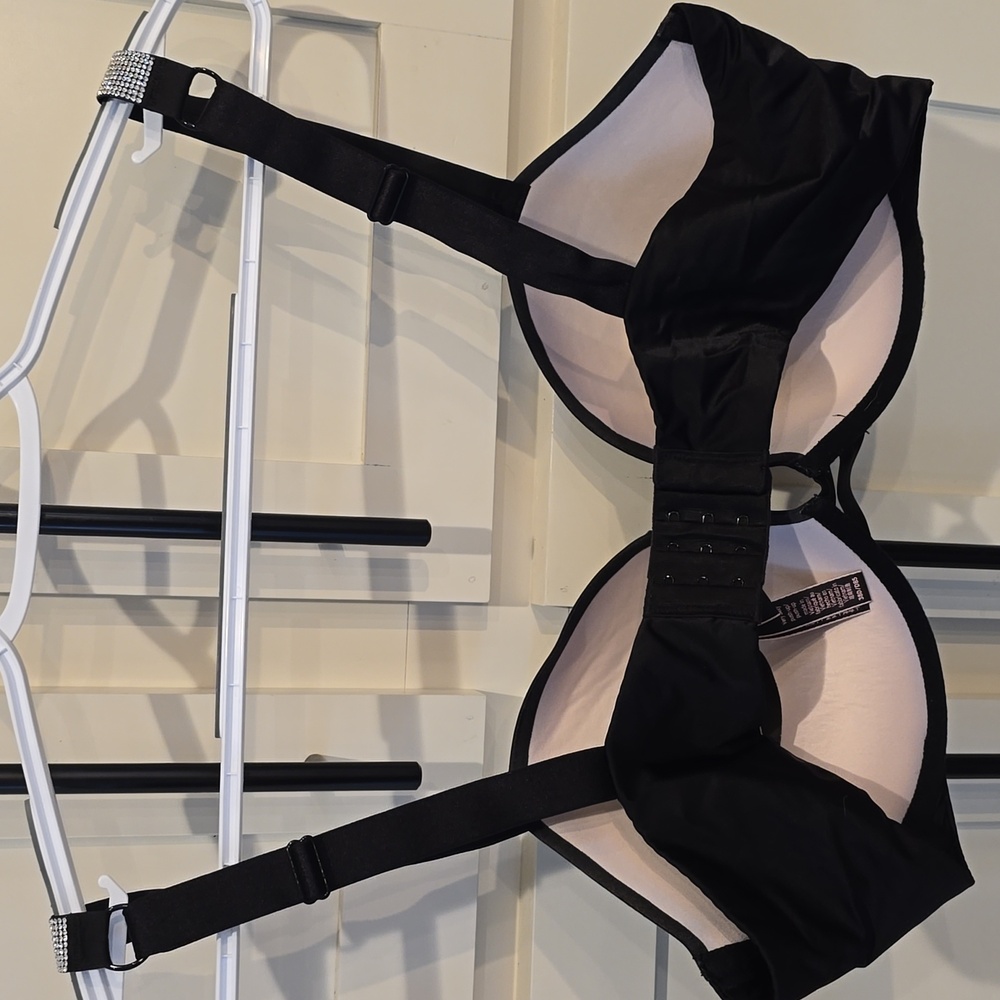 Victoria's Secret Underwire Very Sexy Push-Up Bra with Embellished Straps - Picture 7 of 11